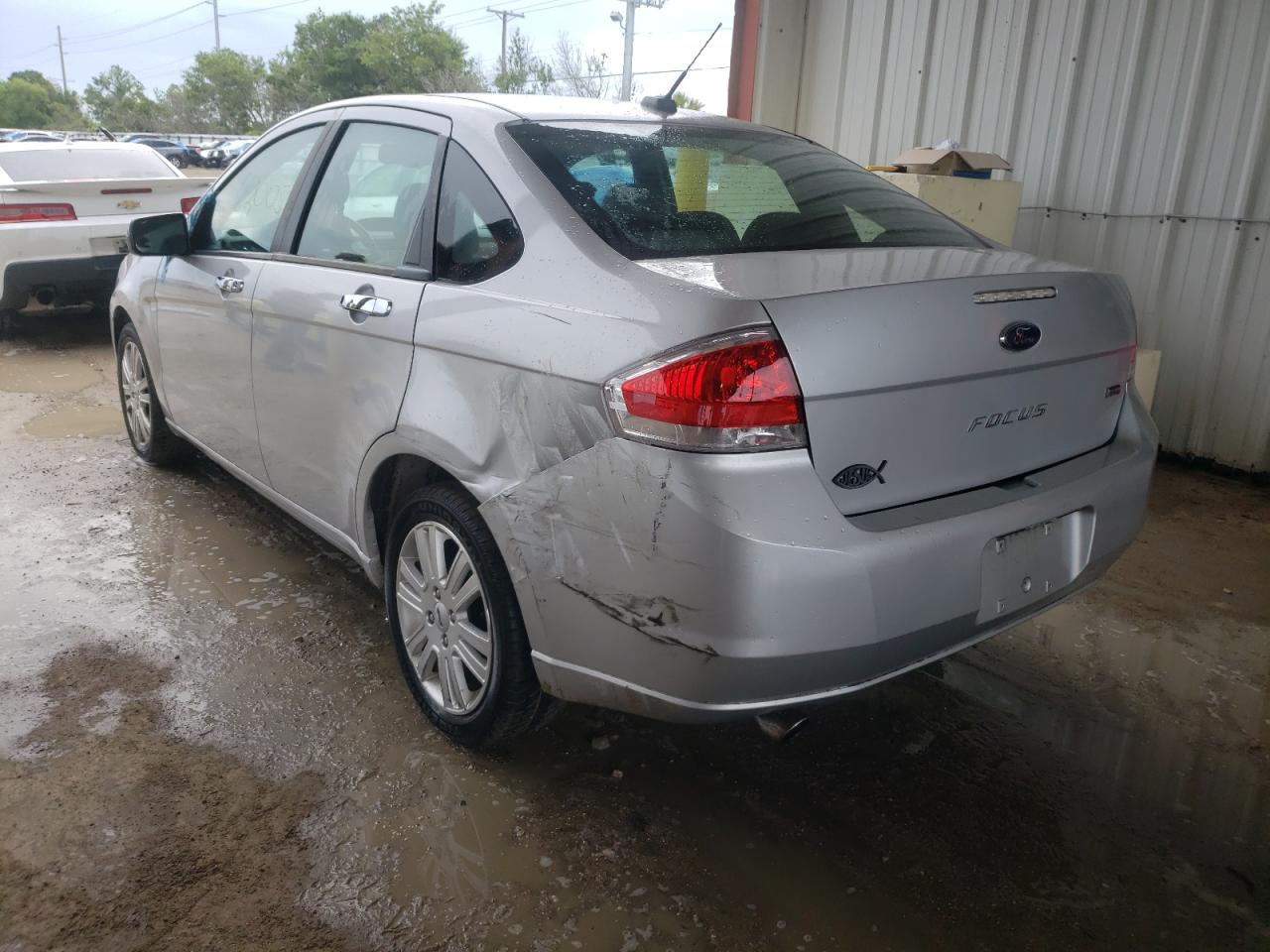 Photo 3 from auction – 2011 FORD FOCUS SEL with VIN 1FAHP3HN5BW179643