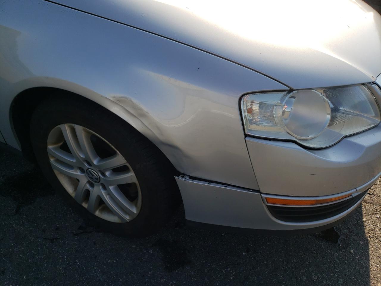 Photo 9 from auction – 2007 VOLKSWAGEN PASSAT 2.0 with VIN WVWLK73CX7E008769