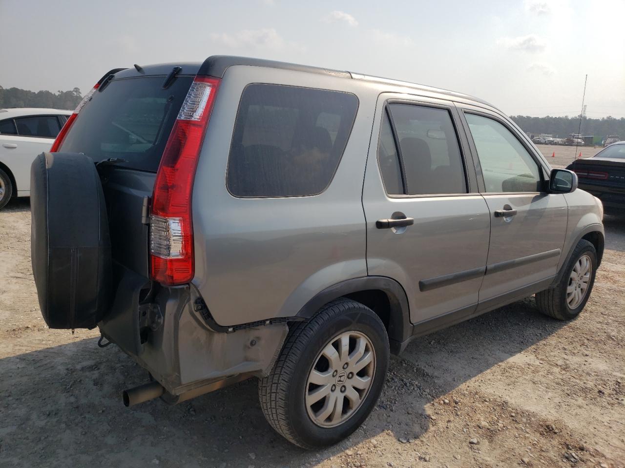 Photo 4 from auction – 2005 HONDA CR-V EX with VIN JHLRD78885C012937