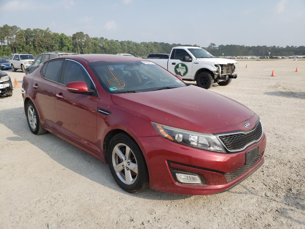 KIA OPTIMA LX 2015 with VIN 5XXGM4A76FG427633 - Photo from auction