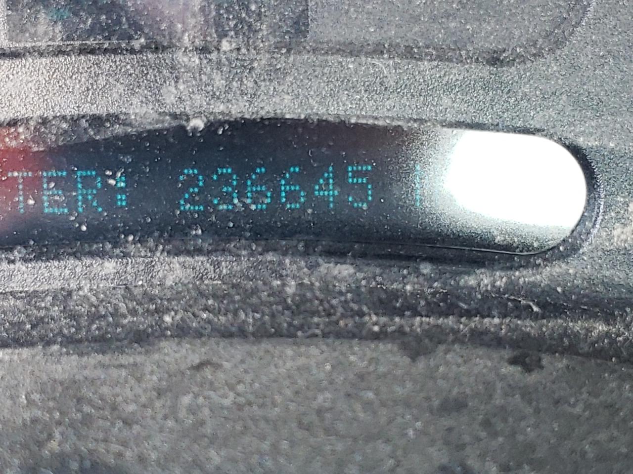 Photo 8 from auction – 2005 CHEVROLET SILVERADO with VIN 1GCEK14X95Z211195