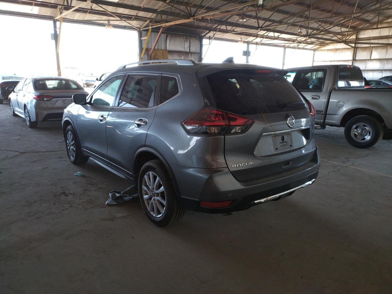 Photo 3 from auction – 2020 NISSAN ROGUE S with VIN KNMAT2MT5LP538992
