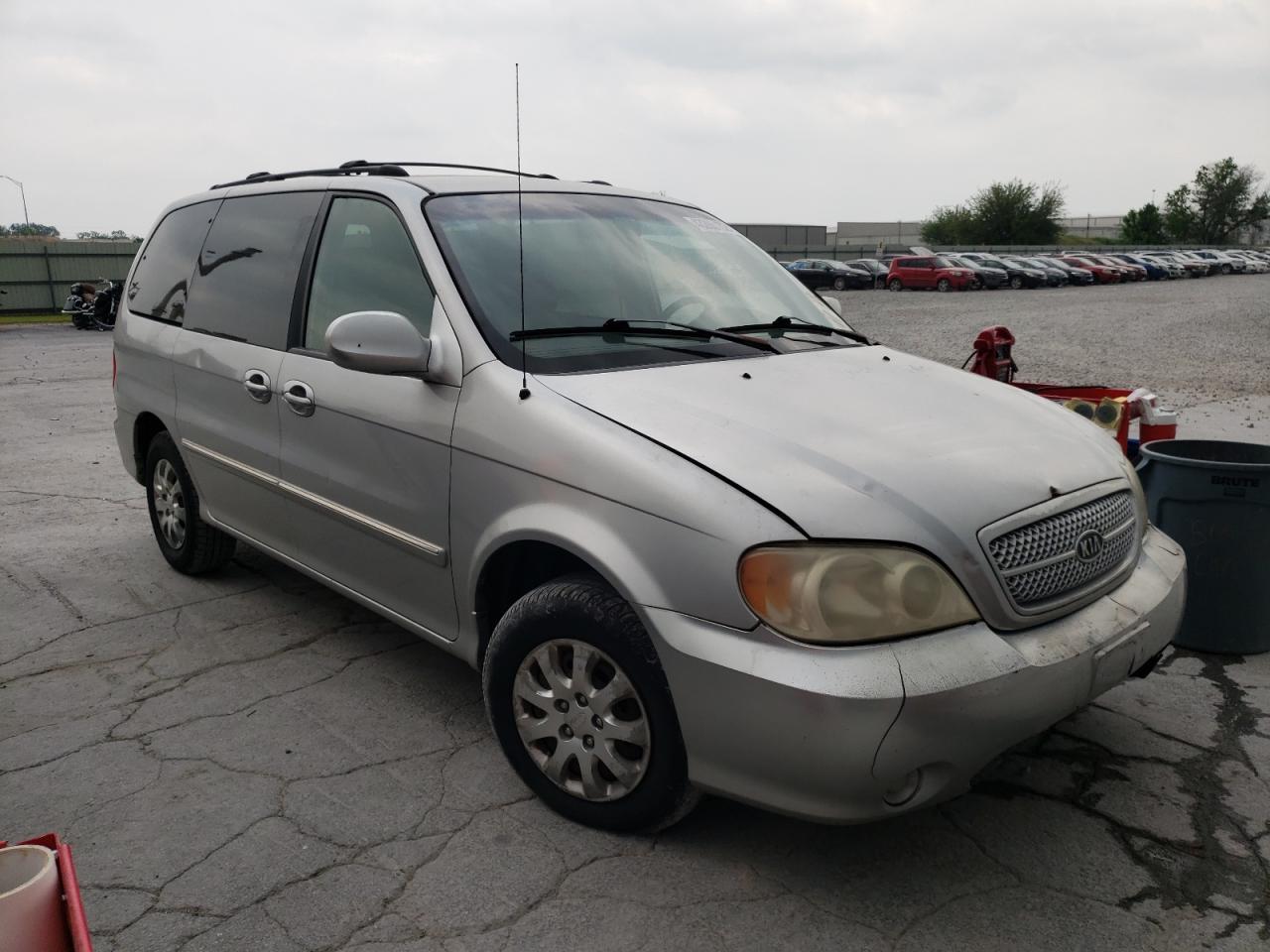 Photo 1 from auction – 2004 KIA SEDONA EX with VIN KNDUP131646542732