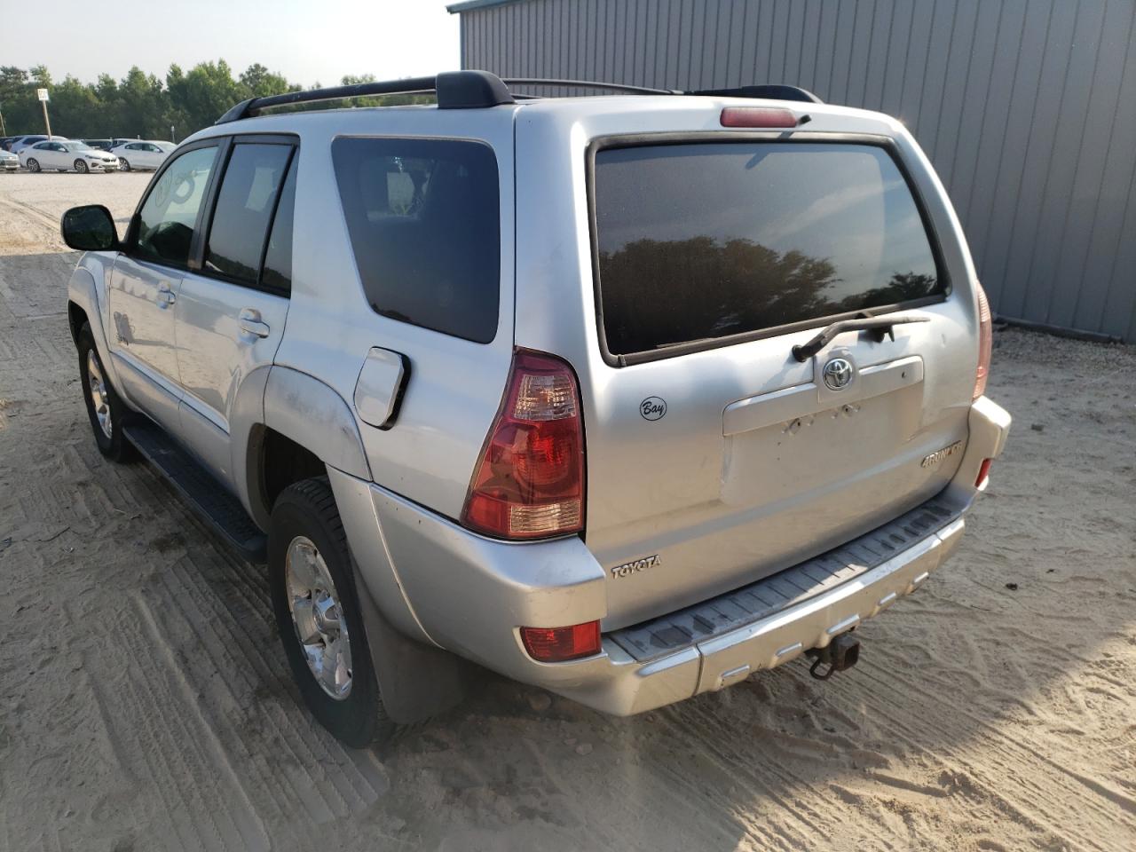 Foto 3 de la subasta – 2004 TOYOTA 4RUNNER SR con VIN JTEBU14RX48023414