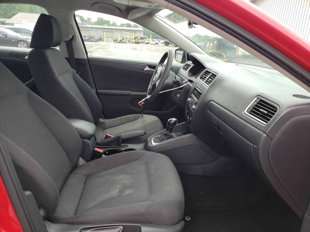 Photo 5 from auction – 2014 VOLKSWAGEN JETTA BASE with VIN 3VW2K7AJ2EM323020