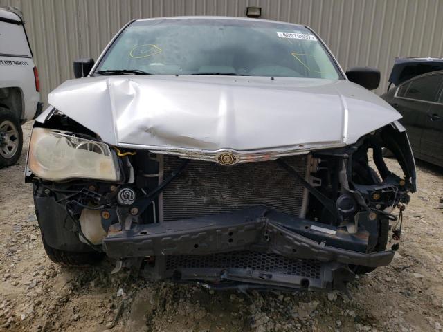 Photo 9 from auction – 2008 CHRYSLER TOWN & COU with VIN 2A8HR44H28R658574