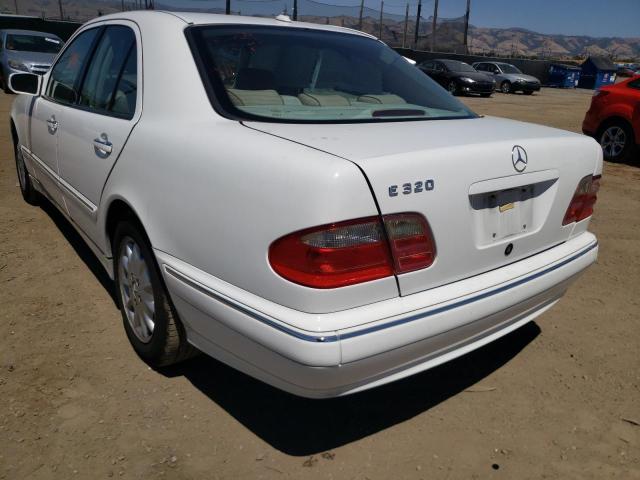 Photo 3 from auction – 2000 MERCEDES-BENZ E 320 with VIN WDBJF65J4YB083695