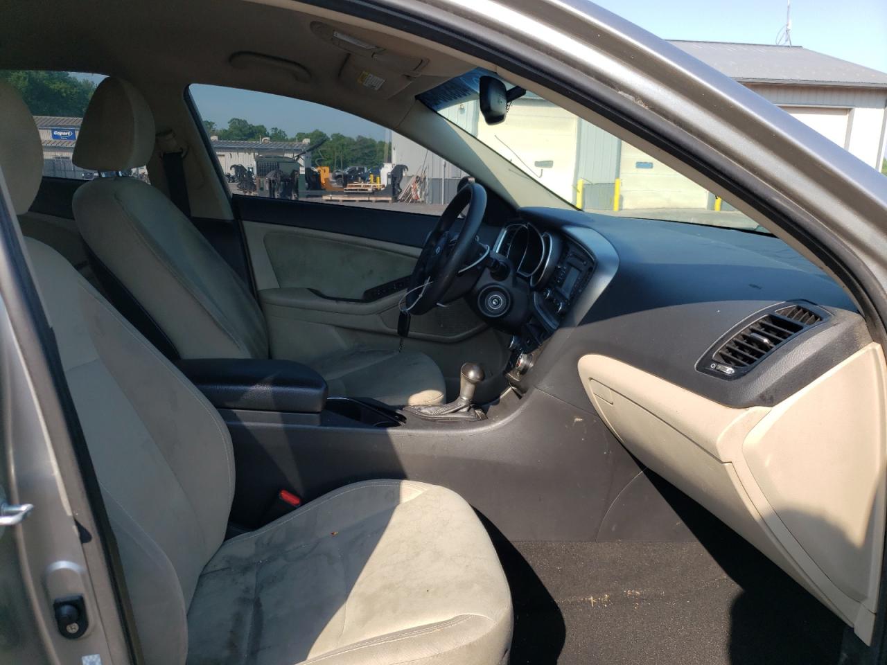 Photo 5 from auction – 2015 KIA OPTIMA LX with VIN KNAGM4A74F5548324