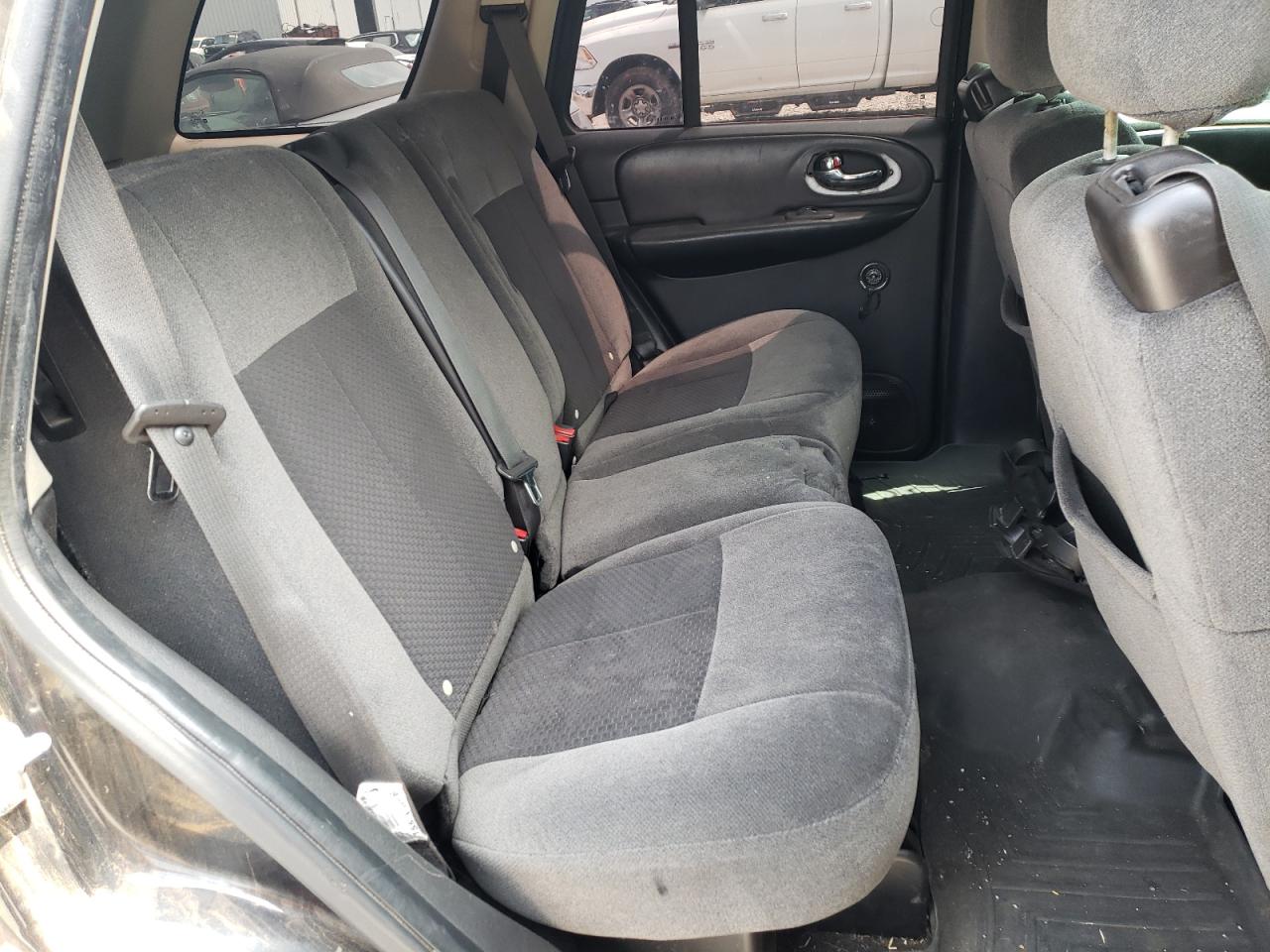 Photo 6 from auction – 2007 CHEVROLET TRAILBLAZE with VIN 1GNES13H472301013