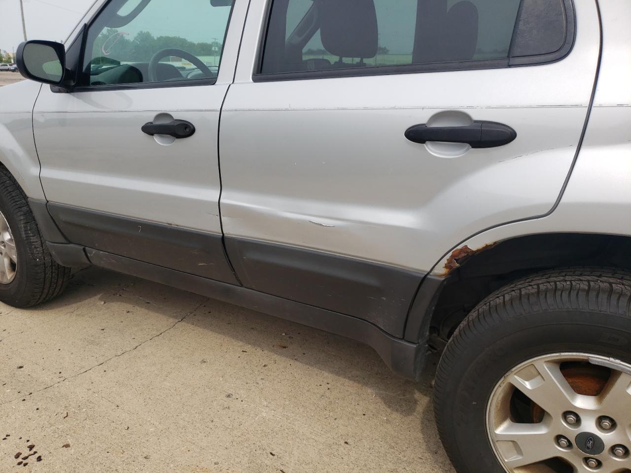 Photo 9 from auction – 2005 FORD ESCAPE with VIN 1FMYU03135DA19696