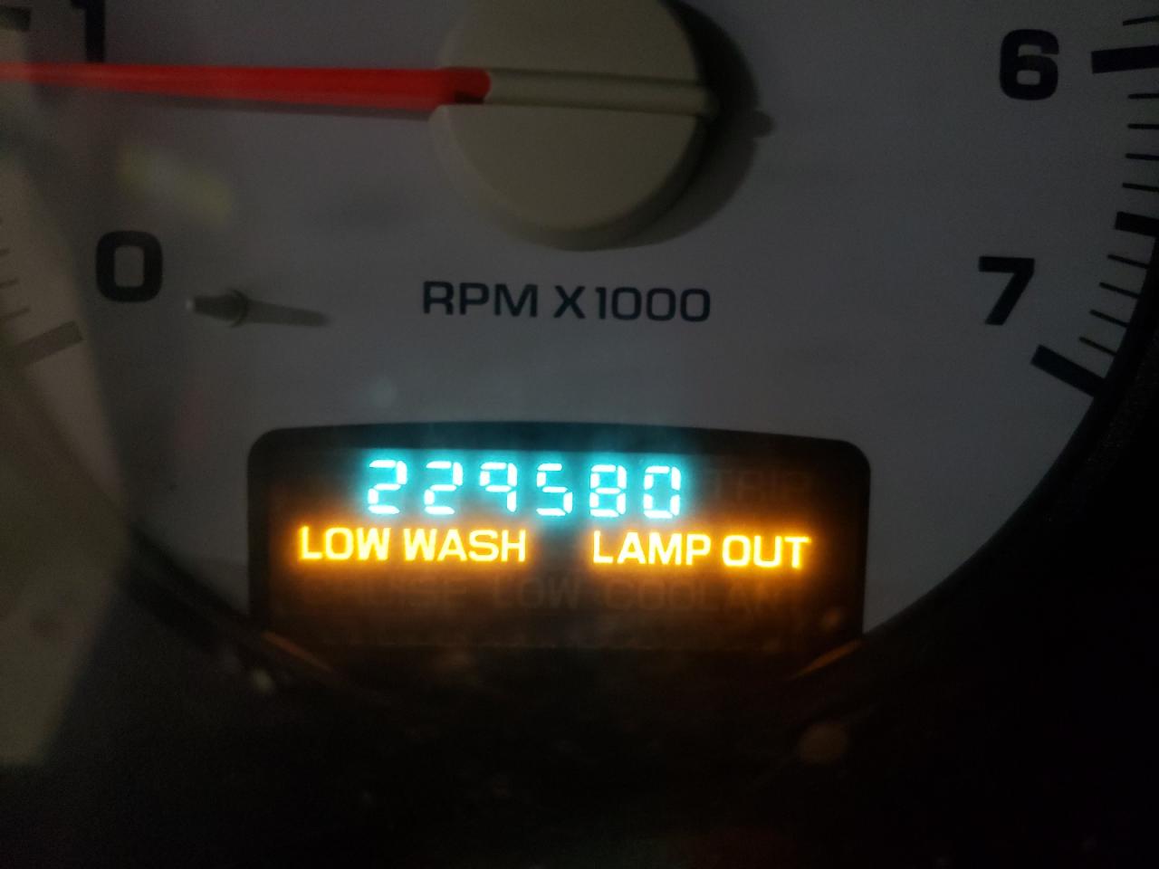Photo 8 from auction – 2002 DODGE RAM 1500 with VIN 3B7HU18N42G108469