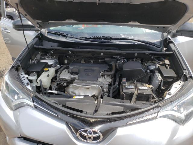Foto 7 de la subasta – 2016 TOYOTA RAV4 LE con VIN 2T3BFREV3GW516262