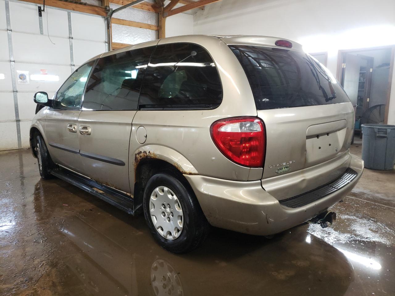 Photo 3 from auction – 2002 CHRYSLER VOYAGER LX with VIN 1C4GJ45382B650739