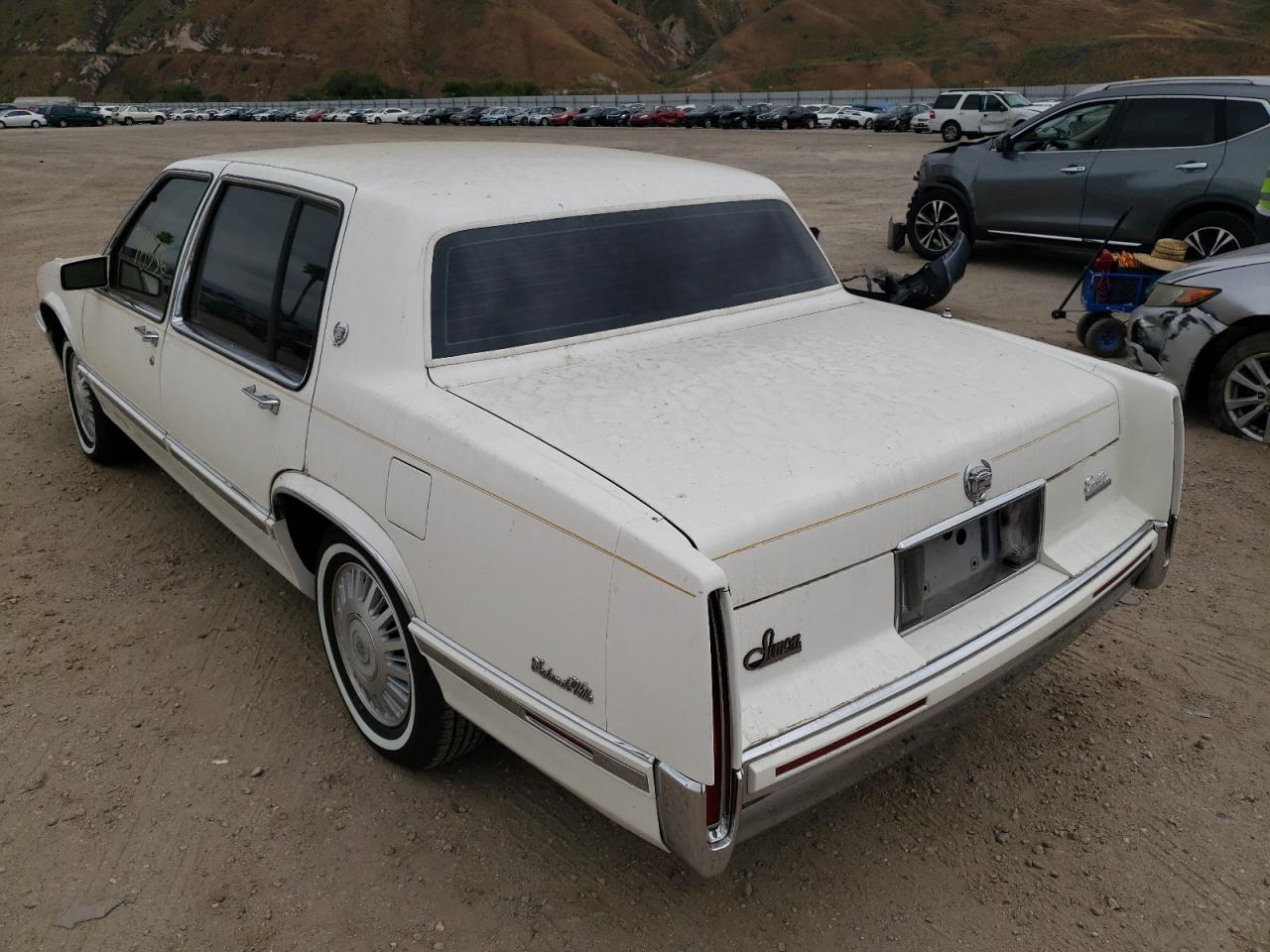 Photo 3 from auction – 1993 CADILLAC DEVILLE with VIN 1G6CD53B7P4219748