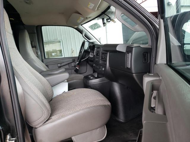 CHEVROLET EXPRESS G2 2018 with VIN 1GCWGAFP9J1283137 - Photo from auction