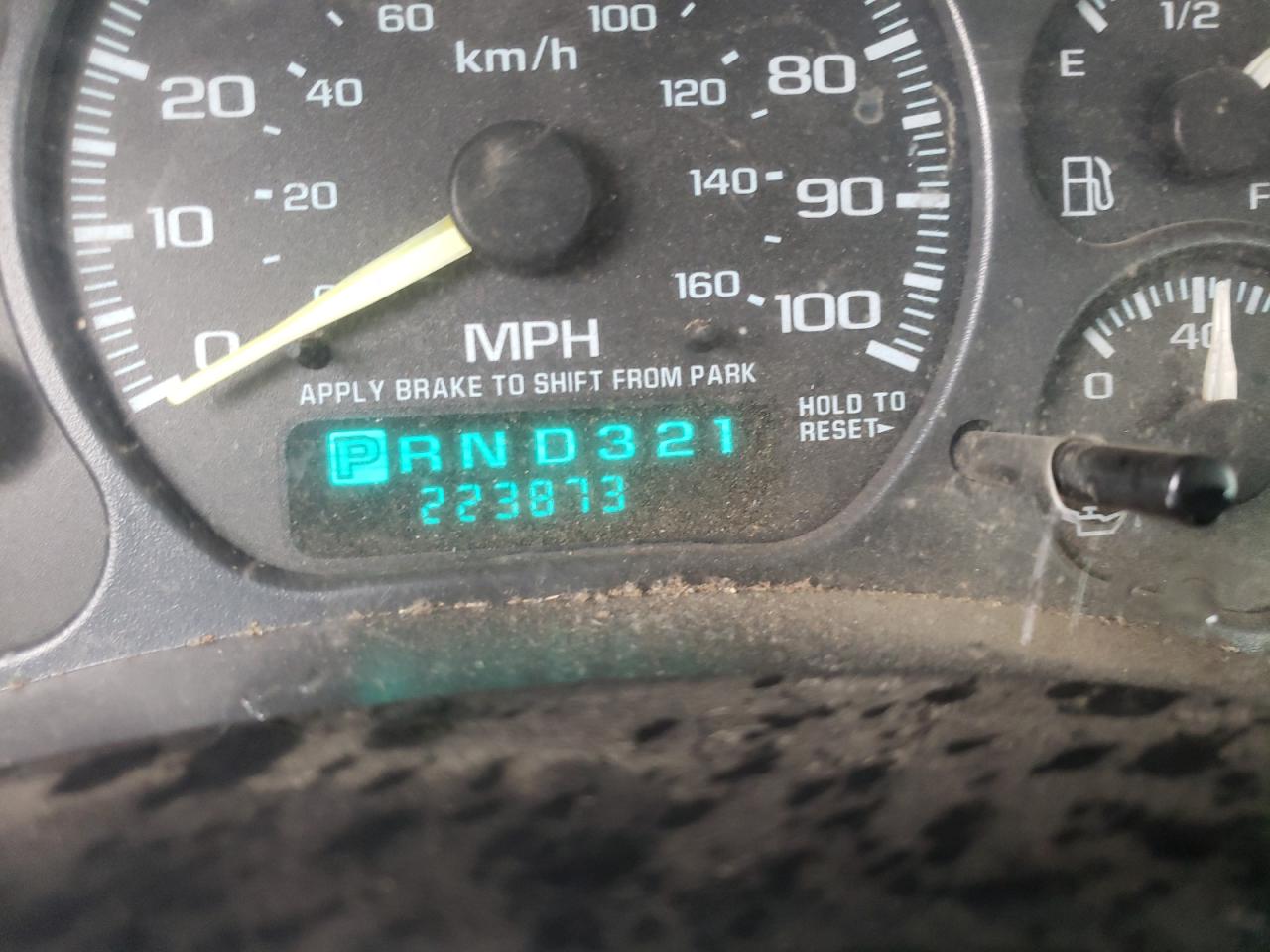 Photo 8 from auction – 2001 CHEVROLET SILVERADO with VIN 1GCHK24U71E142324