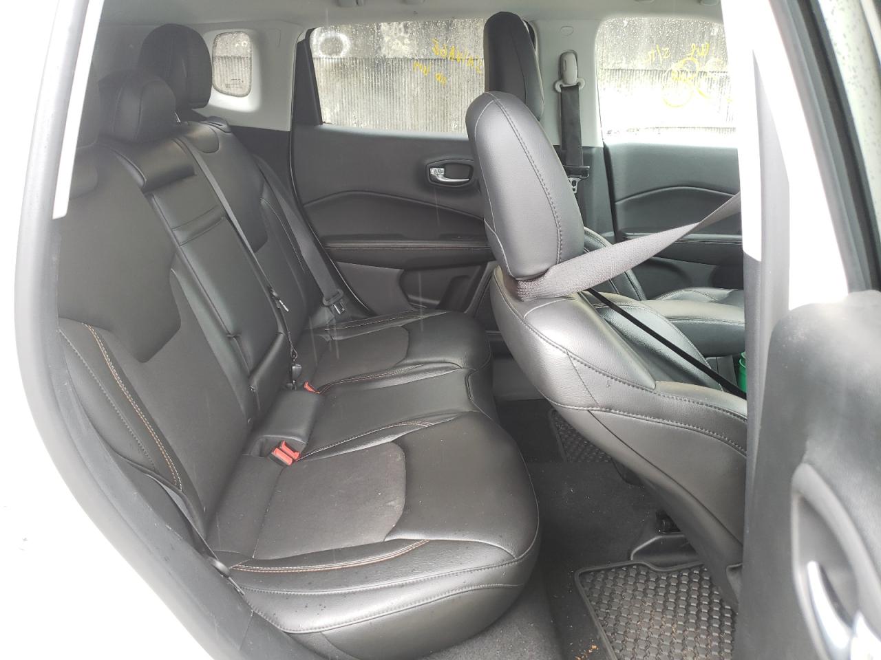 Photo 6 from auction – 2018 JEEP COMPASS LA with VIN 3C4NJDBB1JT349925