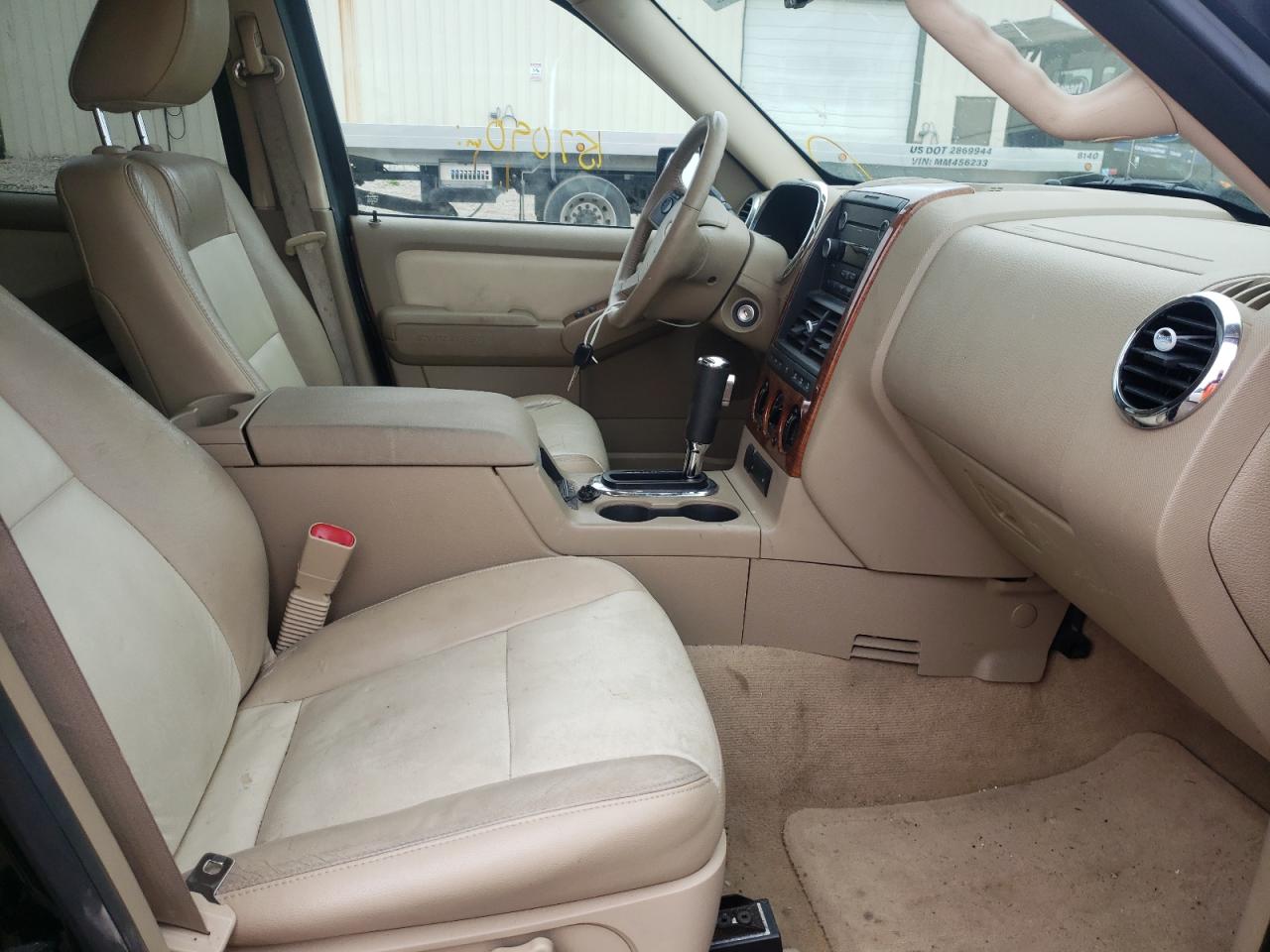 Photo 5 from auction – 2009 FORD EXPLORER E with VIN 1FMEU74EX9UA14868