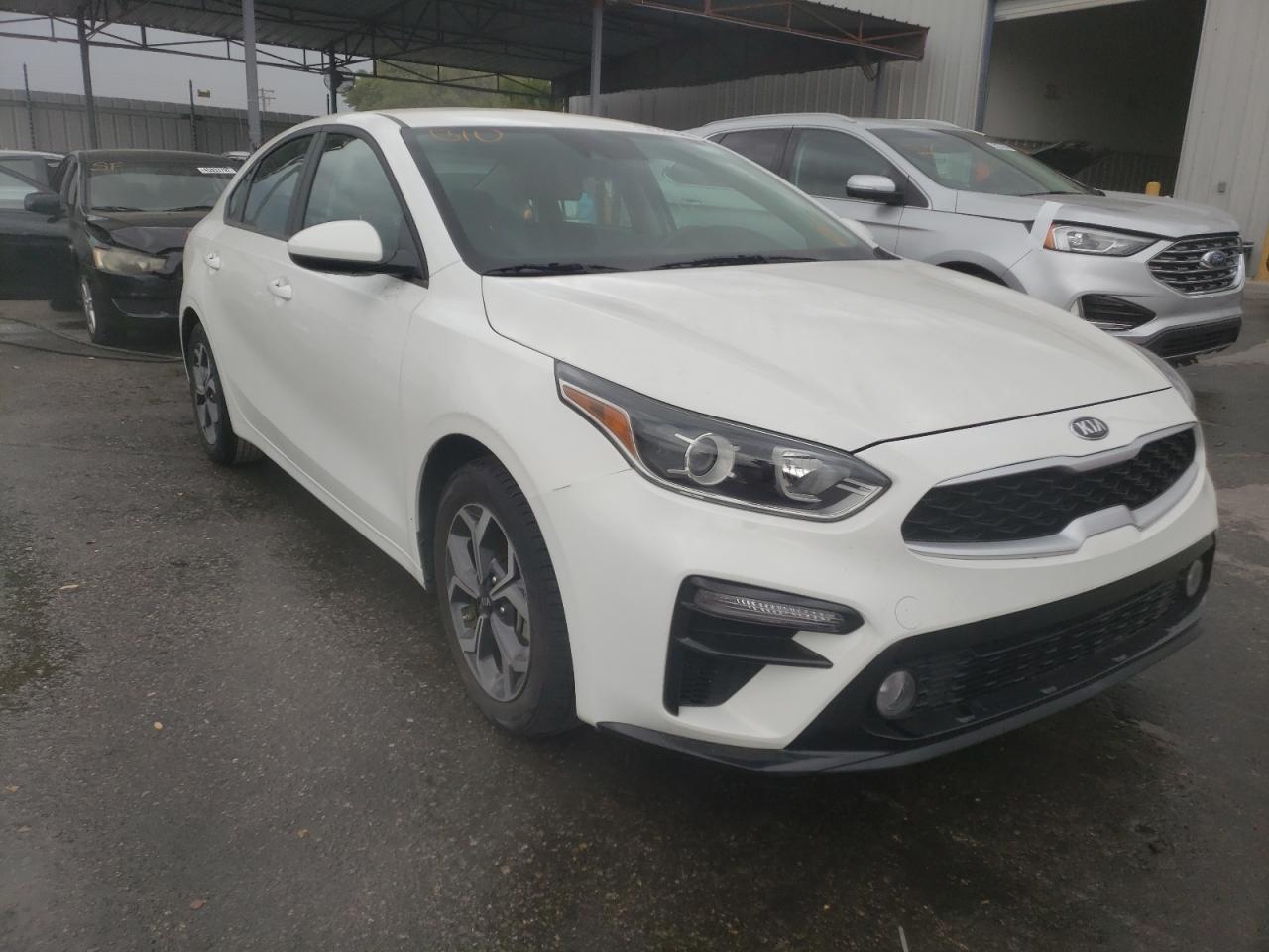 KIA FORTE FE 2020 with VIN 3KPF24AD0LE205763 - Photo from auction