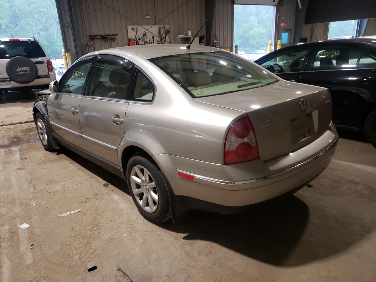 Photo 3 from auction – 2004 VOLKSWAGEN PASSAT GLS with VIN WVWPD63B44P331020