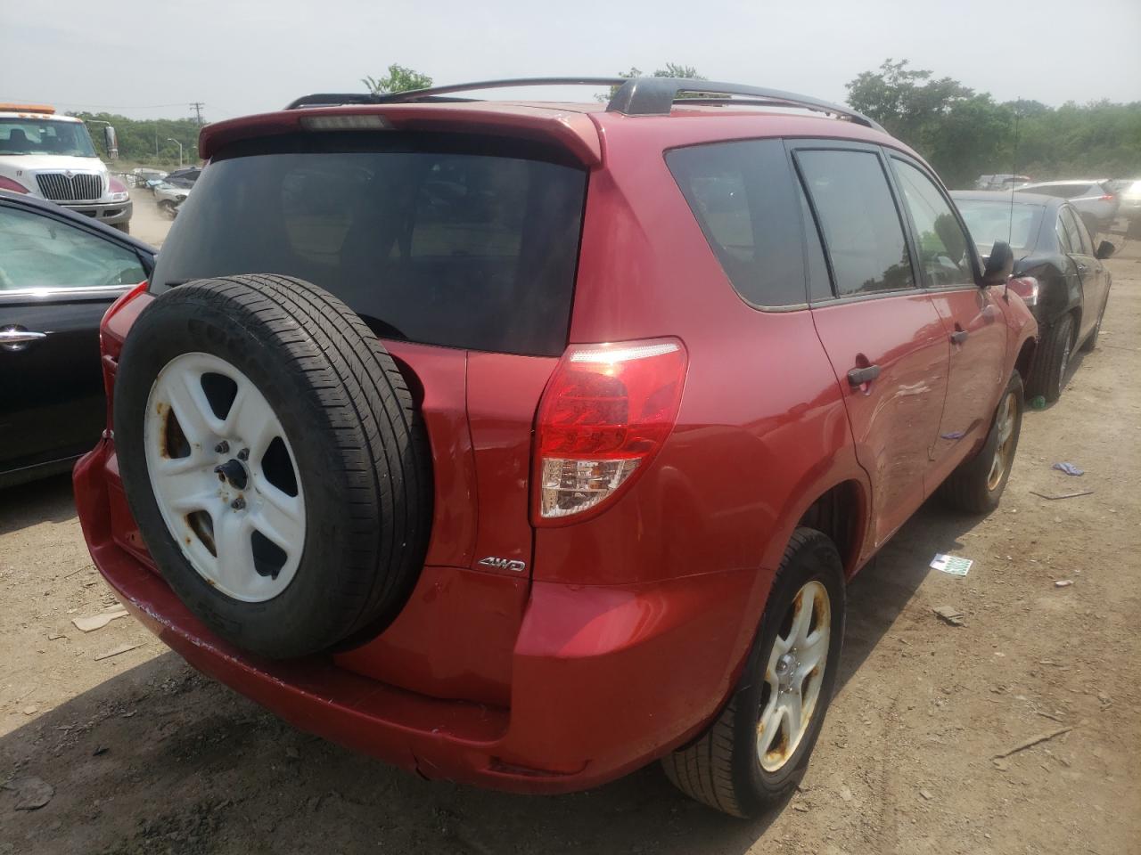 Photo 17 from auction – 2006 TOYOTA RAV4 with VIN JTMBD33V766022265