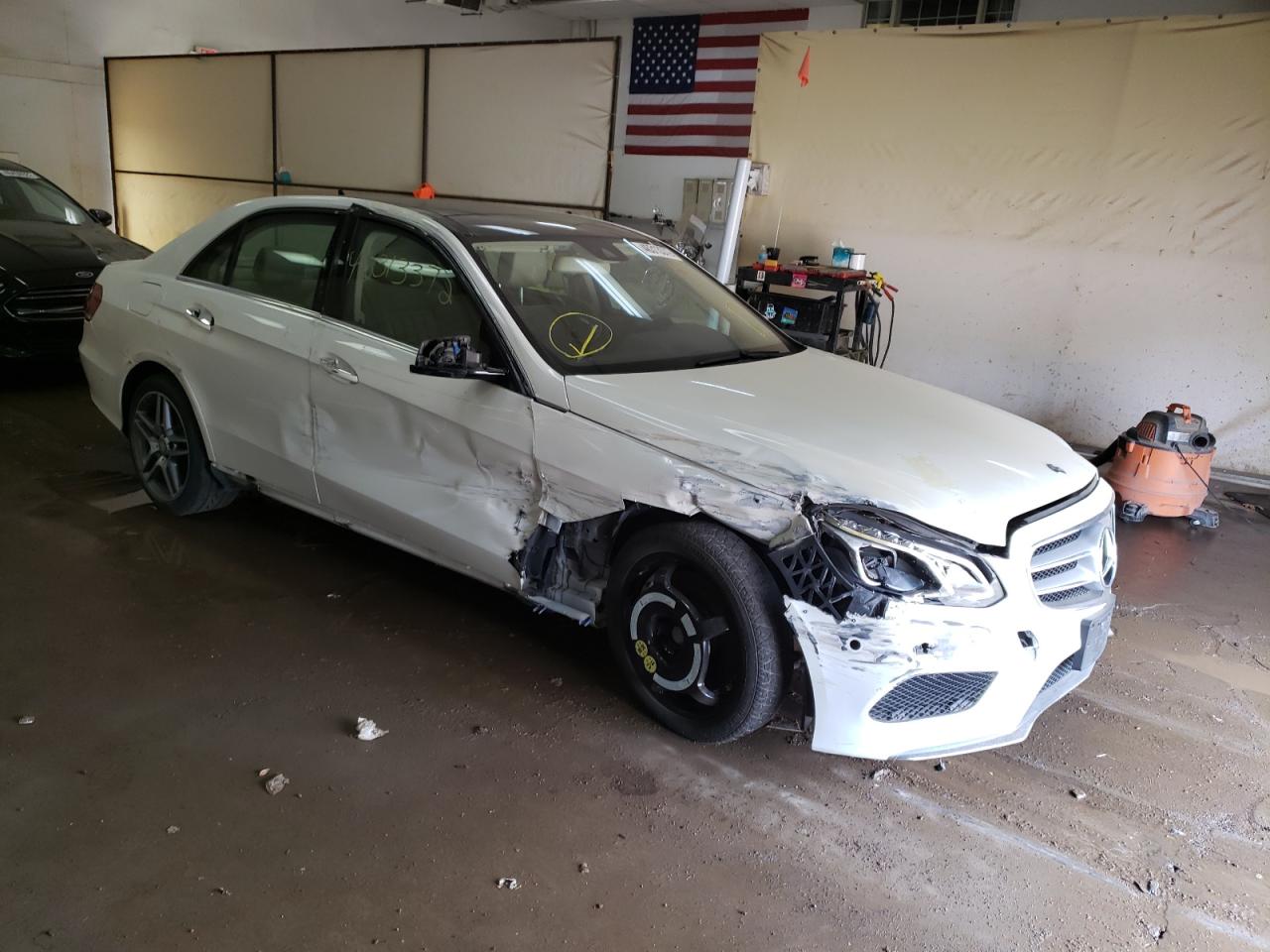 MERCEDES-BENZ E 550 4MAT 2014 with VIN WDDHF9BB2EA881005 - Photo from auction