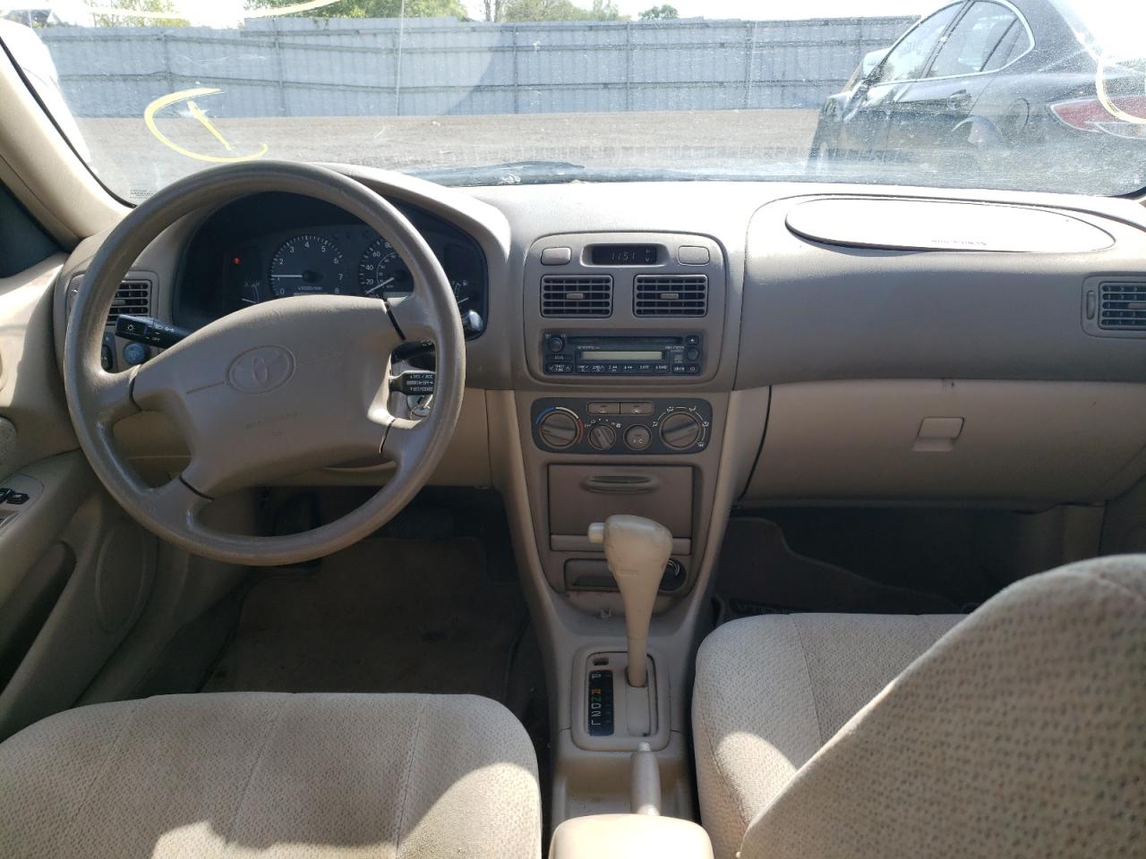 Photo 9 from auction – 2001 TOYOTA COROLLA CE with VIN 2T1BR12E31C840522