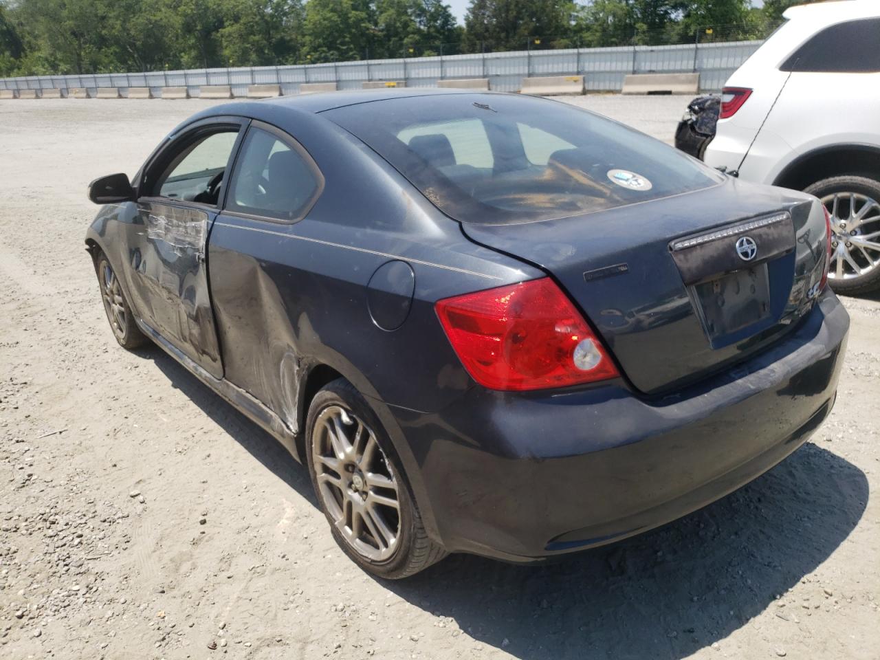 Photo 16 from auction – 2007 SCION TC with VIN JTKDE177270145331