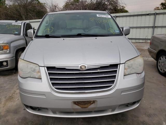 Photo 9 from auction – 2008 CHRYSLER TOWN & COU with VIN 2A8HR54P18R115004