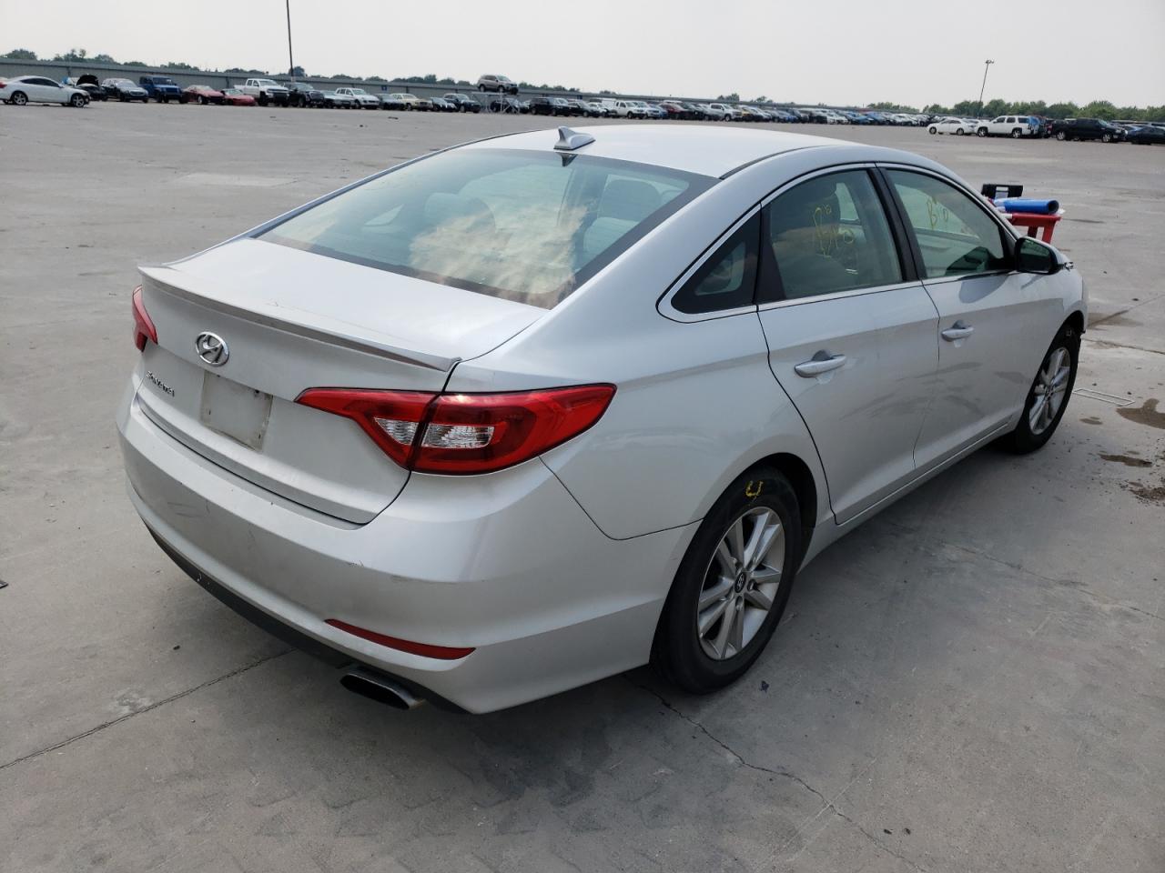 Photo 4 from auction – 2017 HYUNDAI SONATA SE with VIN 5NPE24AF0HH534009