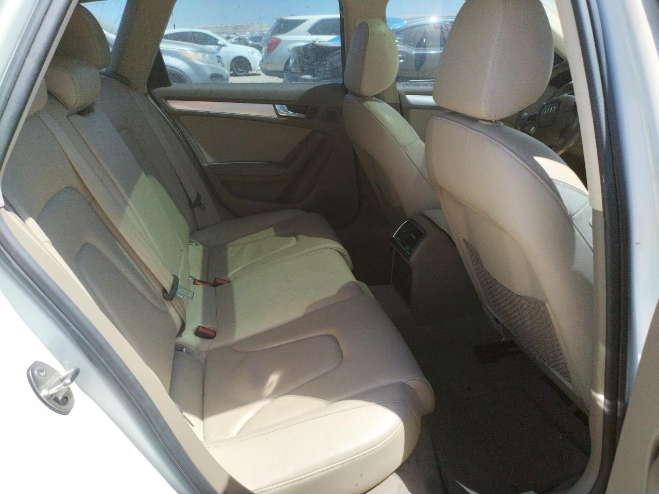Zdjęcie 6 z aukcji – 2011 AUDI A4 PREMIUM z VIN WAUWFAFLXBA122570