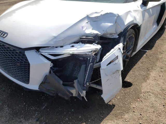 Photo 9 from auction – 2017 AUDI R8 SPYDER with VIN WUAVACFX0H7904977