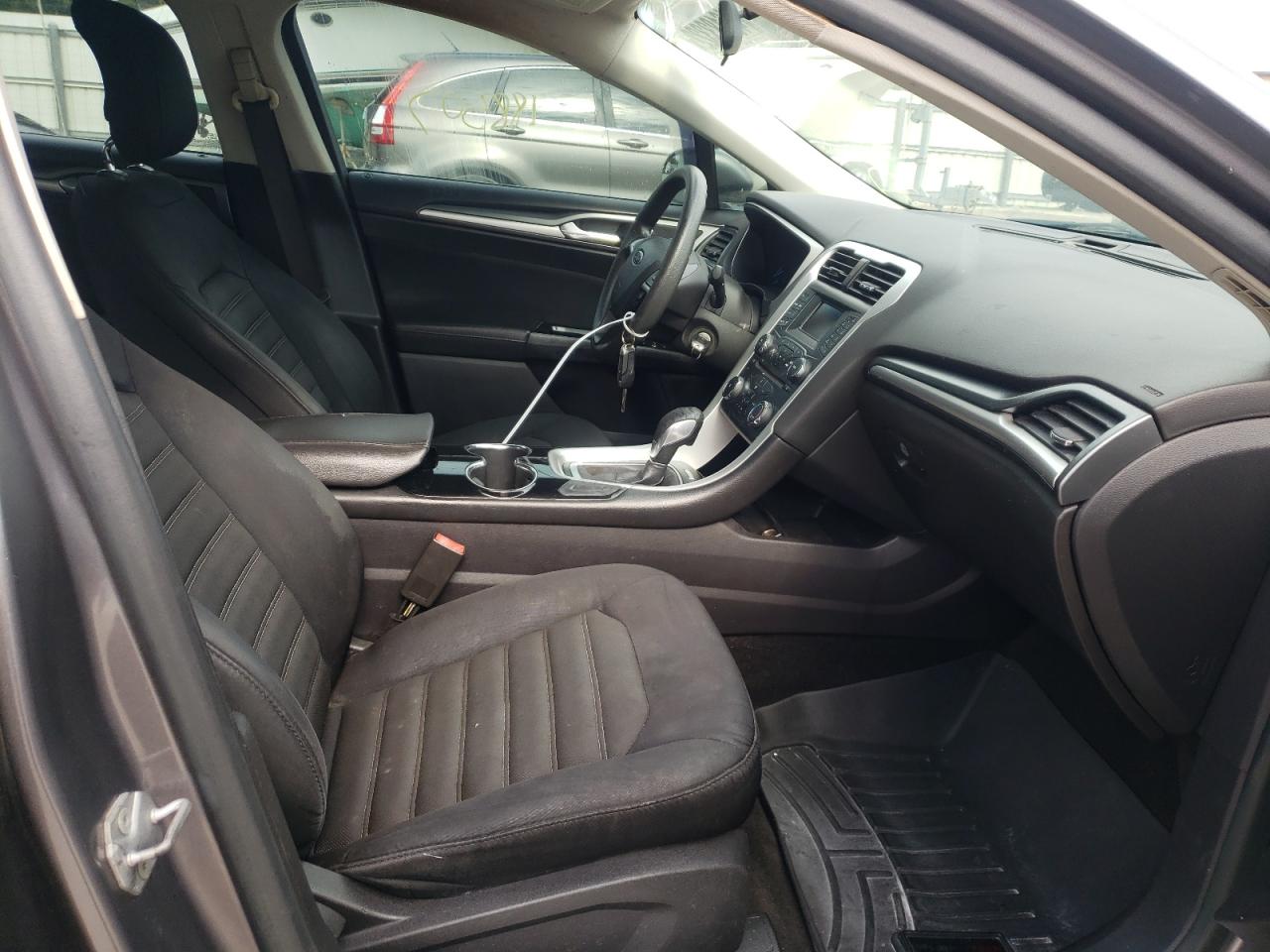Photo 5 from auction – 2014 FORD FUSION SE with VIN 3FA6P0H7XER182567