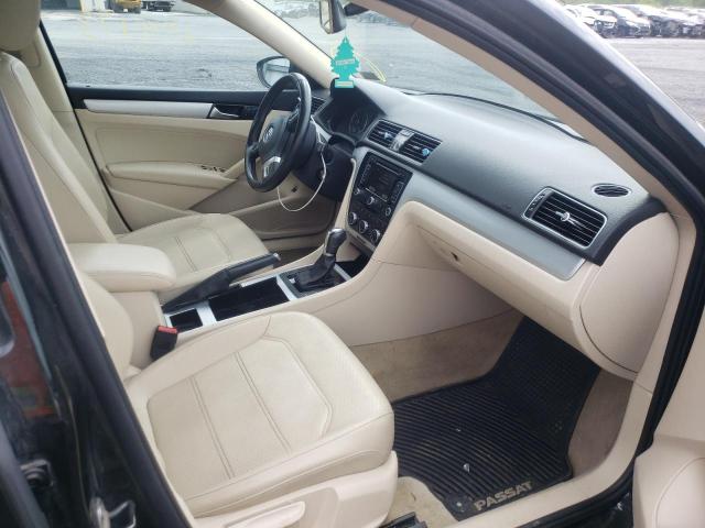 Photo 5 from auction – 2012 VOLKSWAGEN PASSAT SE with VIN 1VWBP7A38CC024231