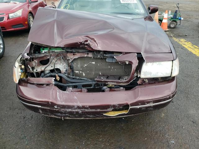 Photo 7 from auction – 2001 FORD CROWN VICT with VIN 2FAFP74W61X148871