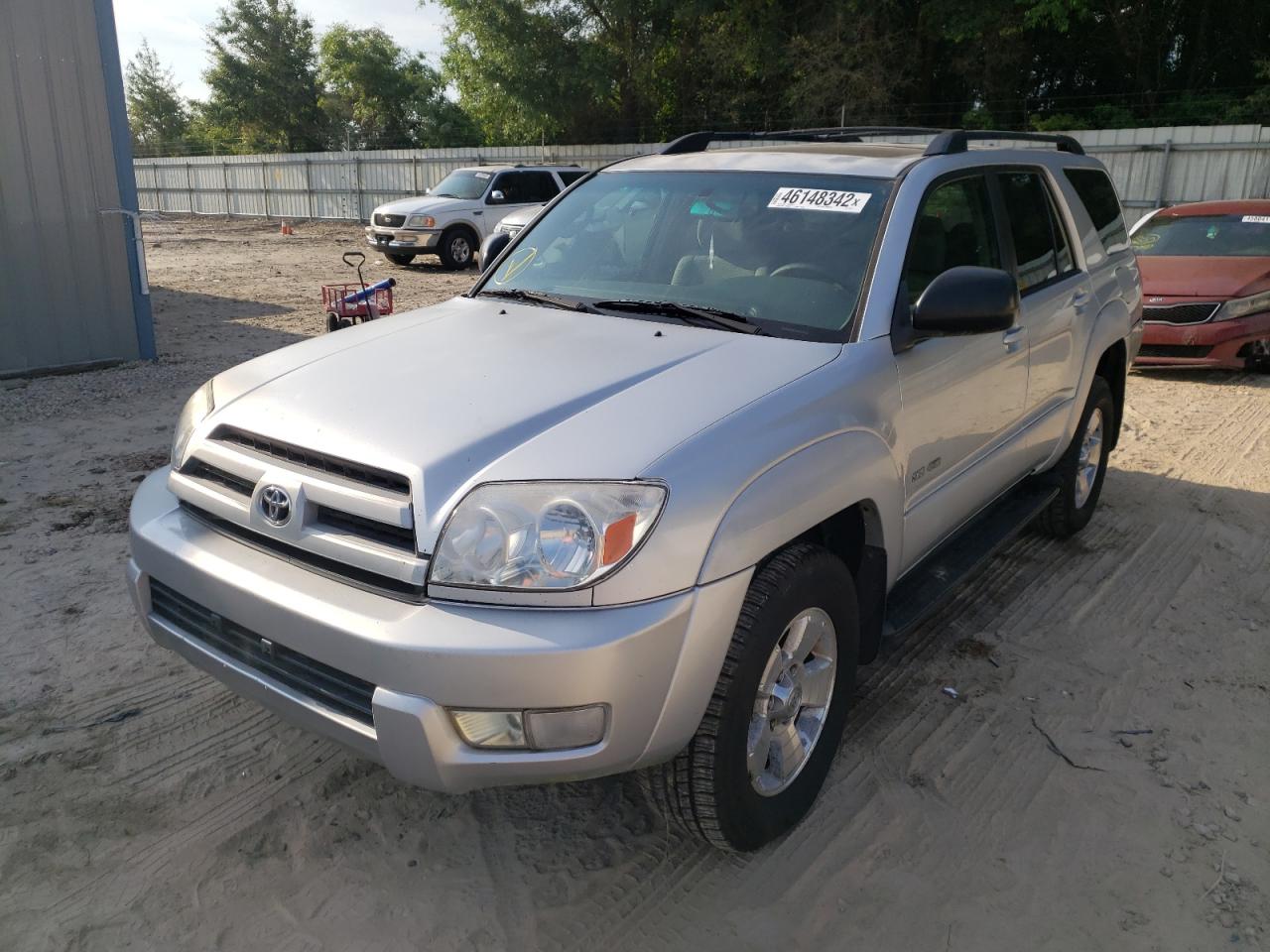 Photo 2 from auction – 2004 TOYOTA 4RUNNER SR with VIN JTEBU14RX48023414
