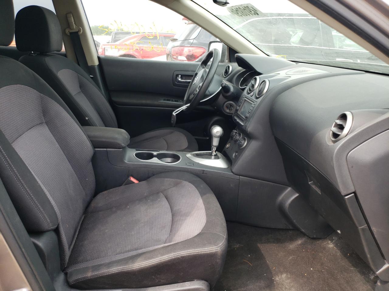 Photo 19 from auction – 2013 NISSAN ROGUE S with VIN JN8AS5MT4DW503909