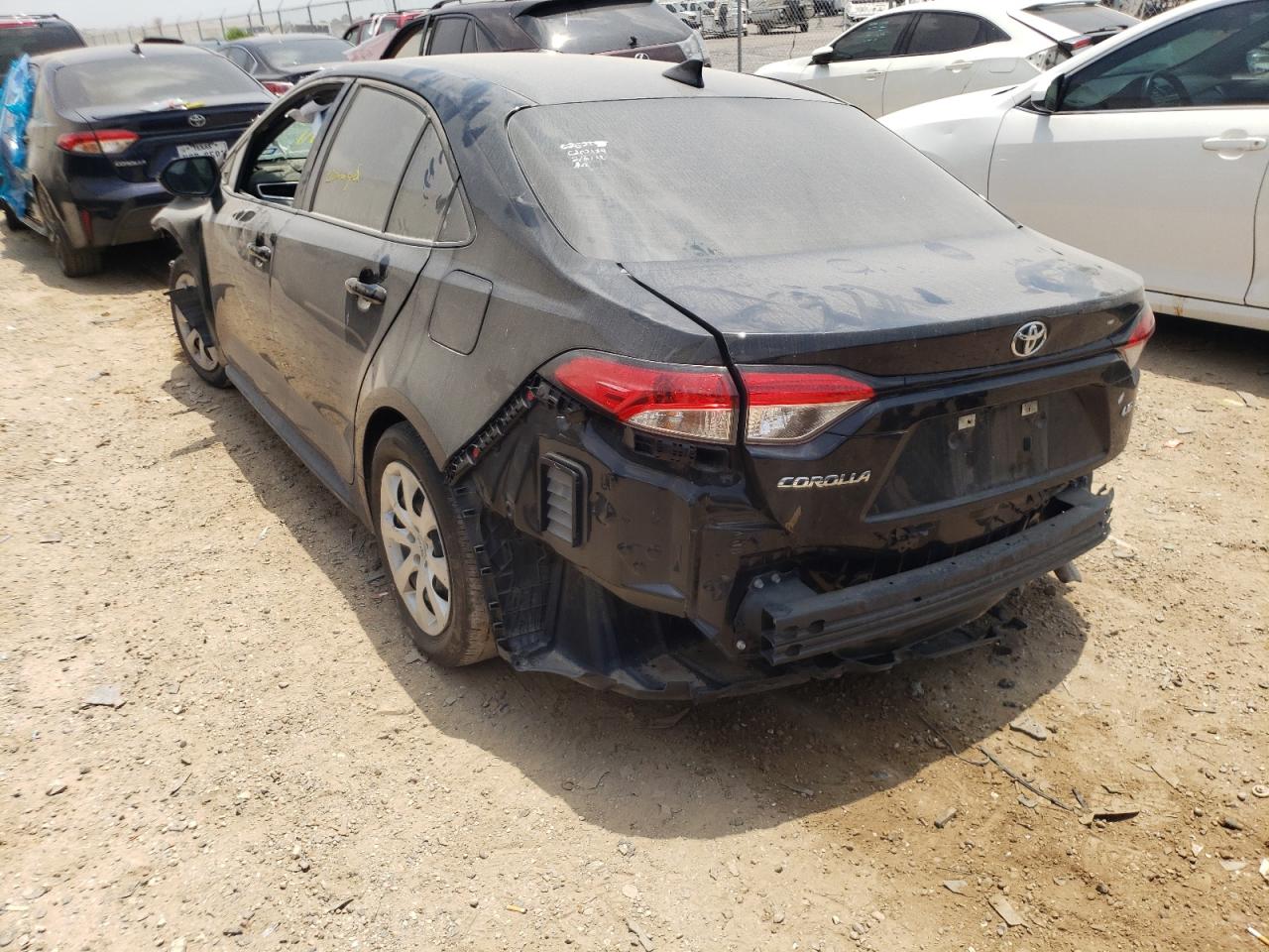 Photo 3 from auction – 2021 TOYOTA COROLLA LE with VIN 5YFEPMAE2MP175848