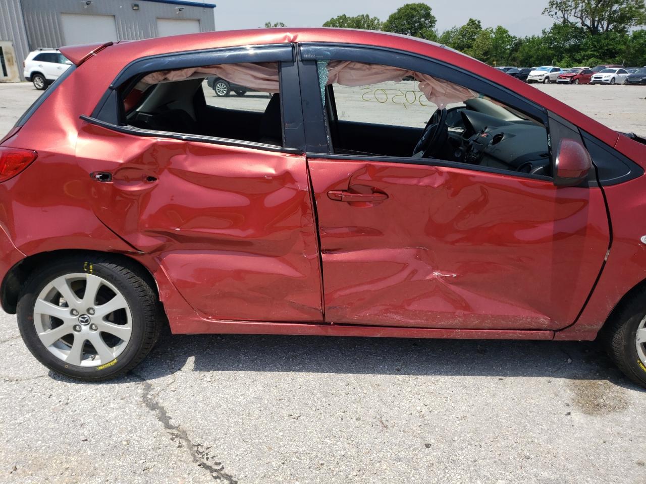 Photo 9 from auction – 2014 MAZDA MAZDA2 TOU with VIN JM1DE1LY4E0188376