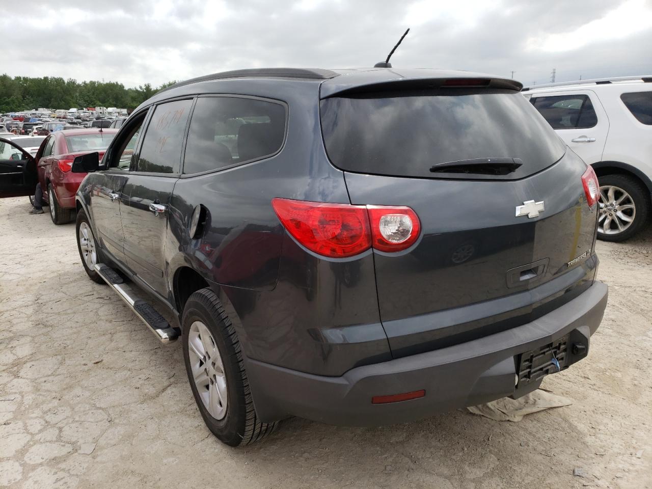 Photo 3 from auction – 2012 CHEVROLET TRAVERSE L with VIN 1GNKRFED9CJ252574