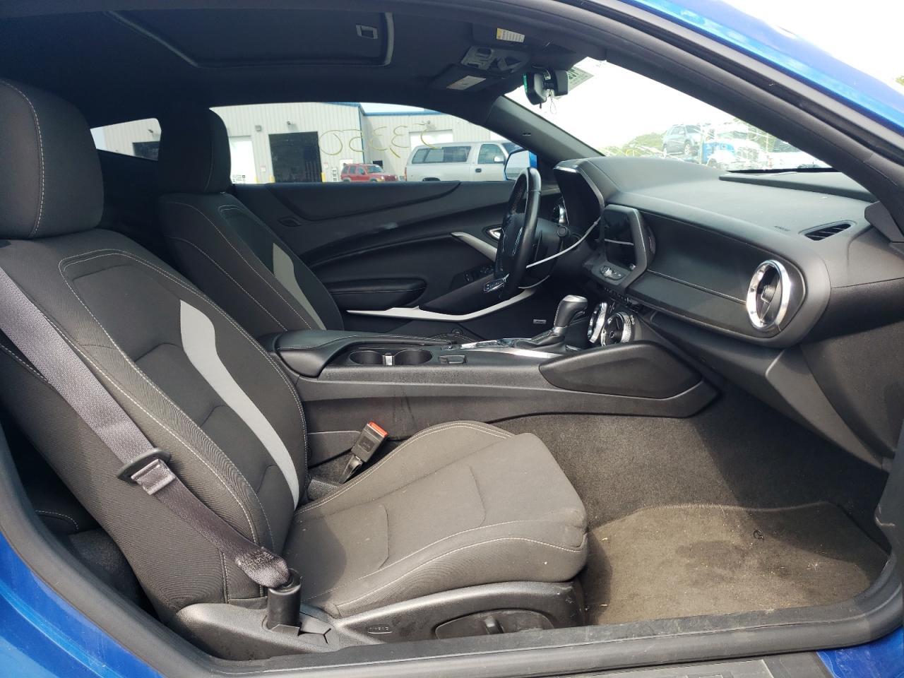 Photo 5 from auction – 2016 CHEVROLET CAMARO LT with VIN 1G1FB1RX0G0188516