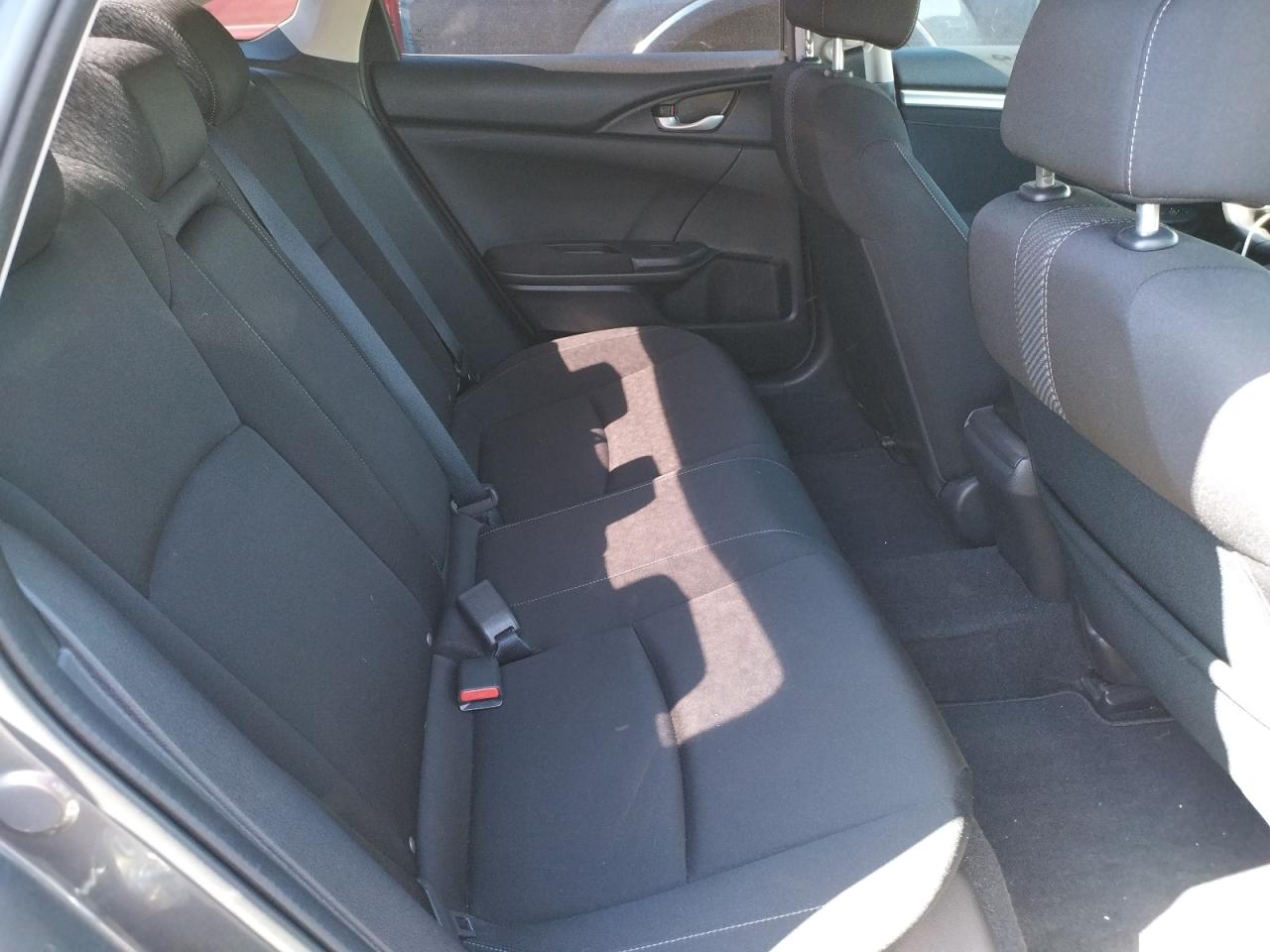 Photo 17 from auction – 2017 HONDA CIVIC EX with VIN 2HGFC2F84HH565225