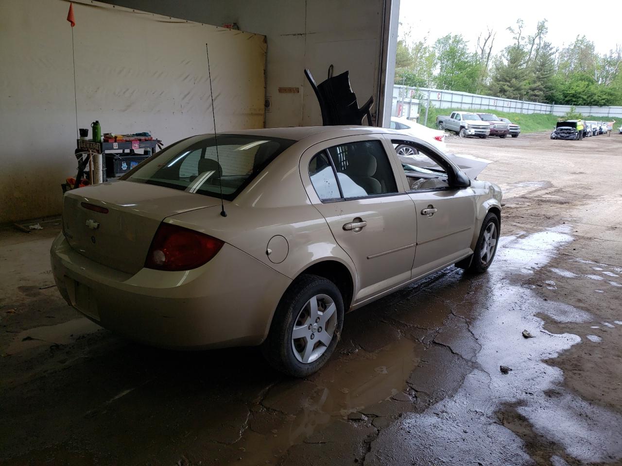 Photo 4 from auction – 2005 CHEVROLET COBALT with VIN 1G1AK52F157659855