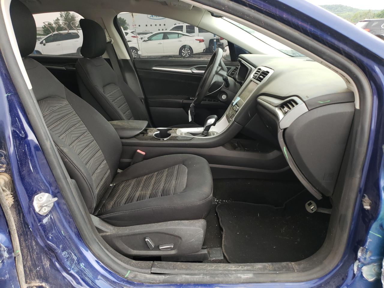 Photo 5 from auction – 2016 FORD FUSION SE with VIN 3FA6P0H70GR214686
