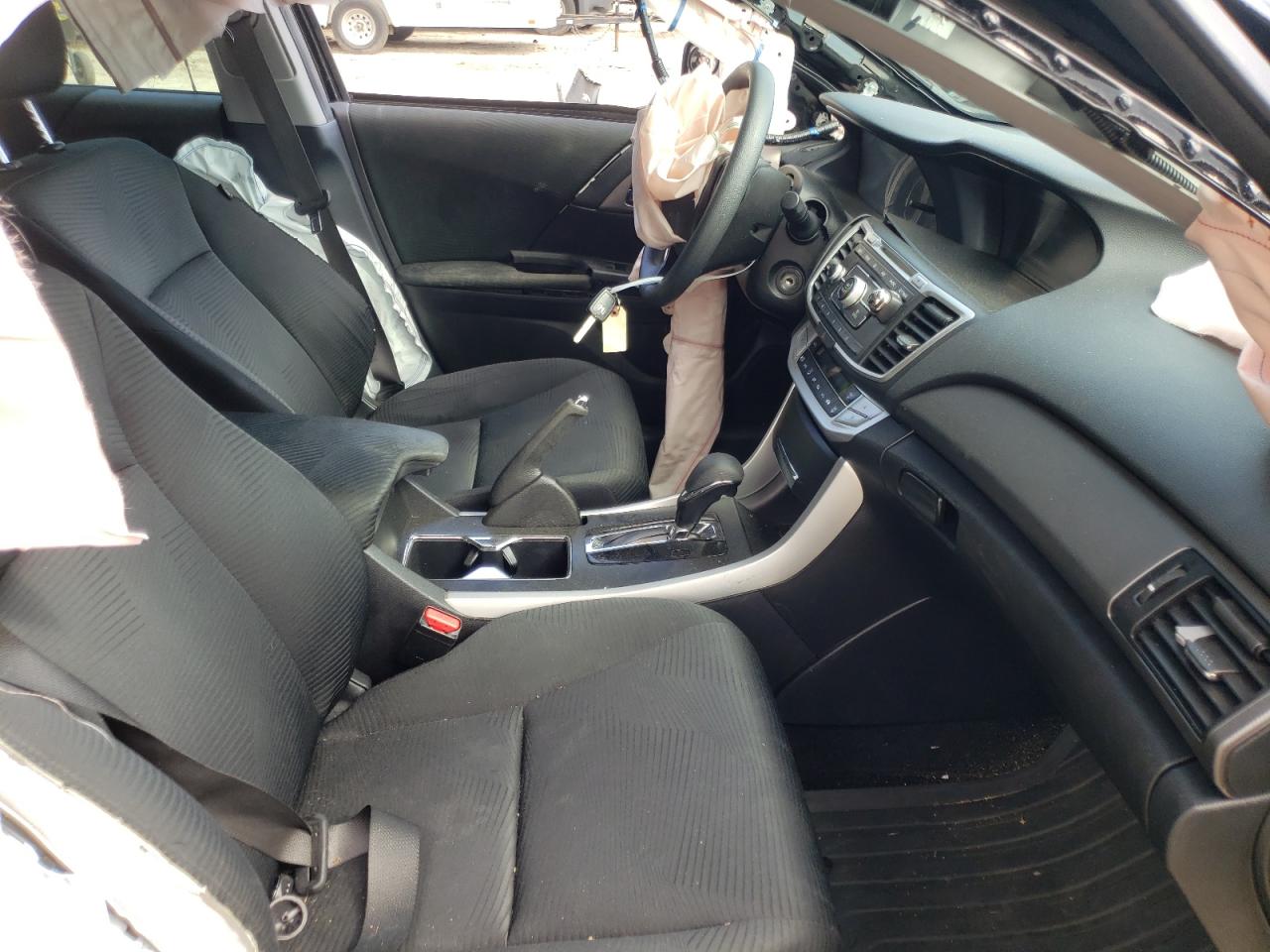 Photo 5 from auction – 2014 HONDA ACCORD LX with VIN 1HGCR2F33EA243305