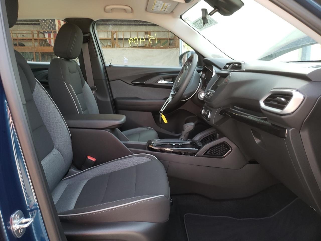 Photo 5 from auction – 2021 CHEVROLET TRAILBLAZE with VIN KL79MMS20MB014618