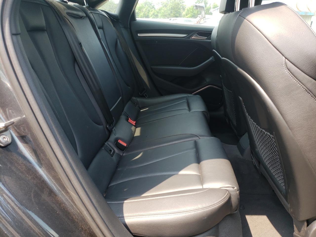 Photo 6 from auction – 2019 AUDI S3 PREMIUM with VIN WAUB1GFF8KA076795