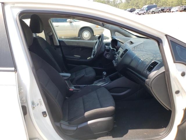 Photo 5 from auction – 2016 KIA FORTE LX with VIN KNAFK4A65G5569077
