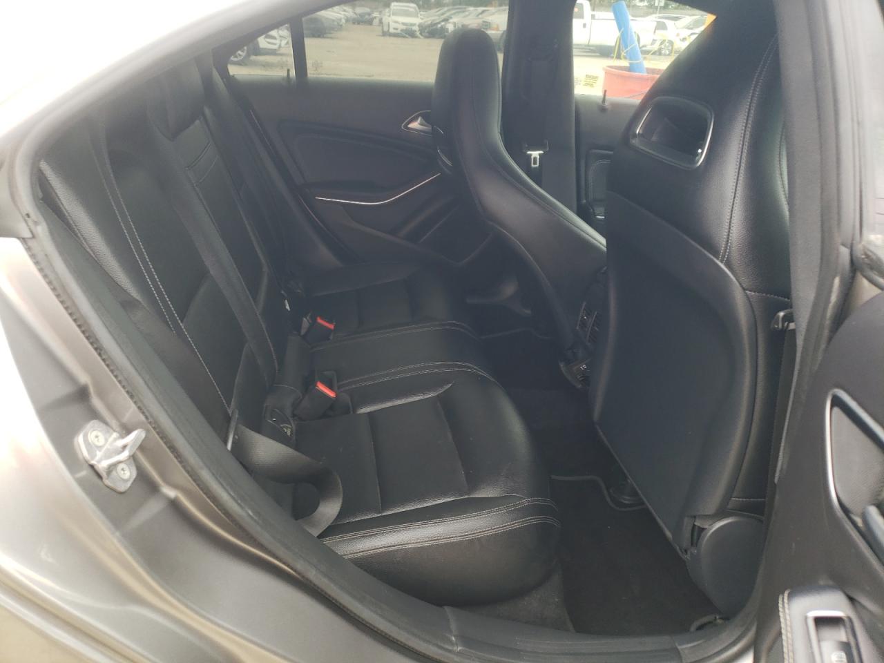 Photo 6 from auction – 2018 MERCEDES-BENZ CLA 250 with VIN WDDSJ4EB5JN648192