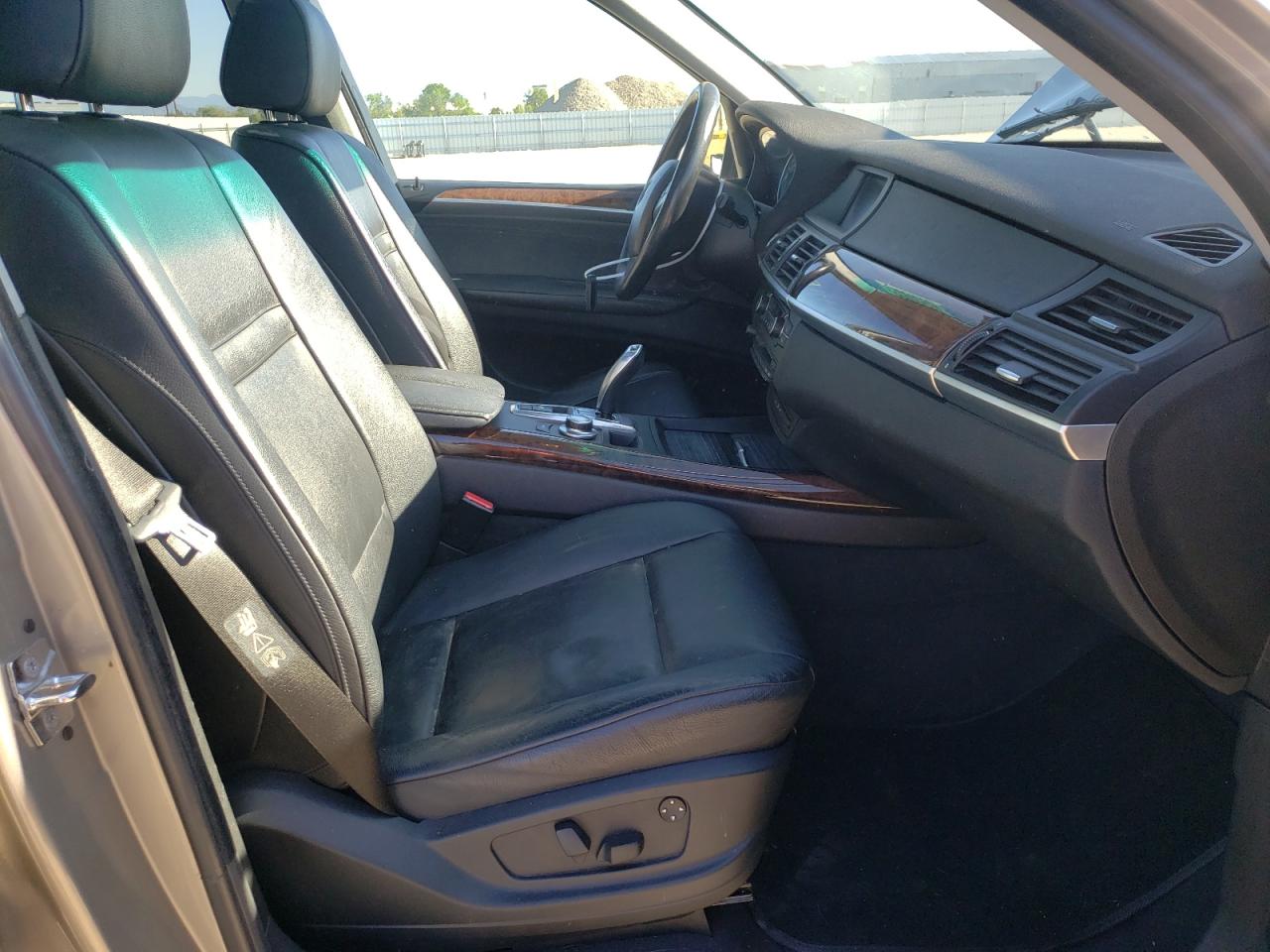 Photo 5 from auction – 2007 BMW X5 3.0I with VIN 5UXFE43527L010014